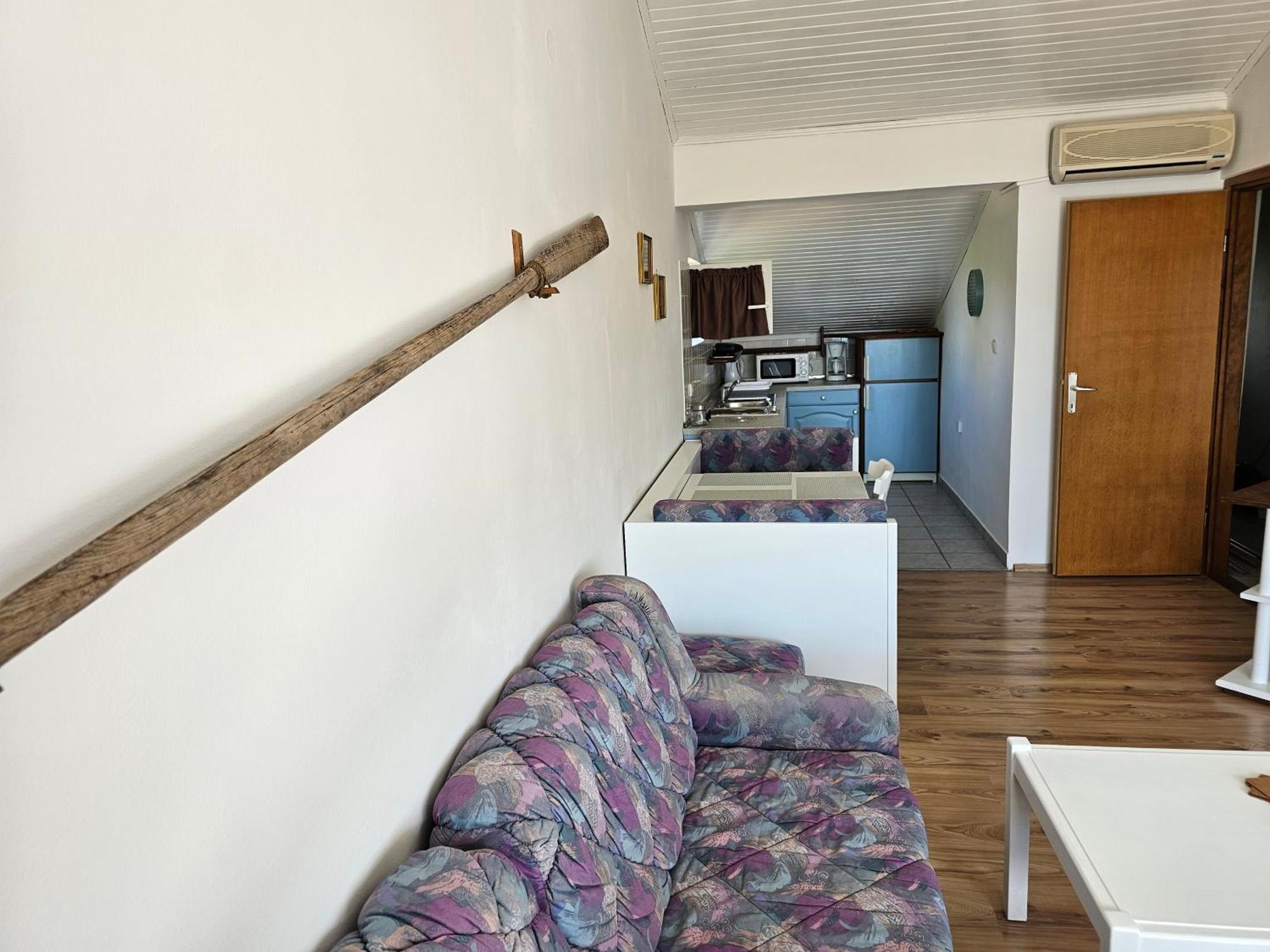 Apartment Gordana Malinska Buitenkant foto
